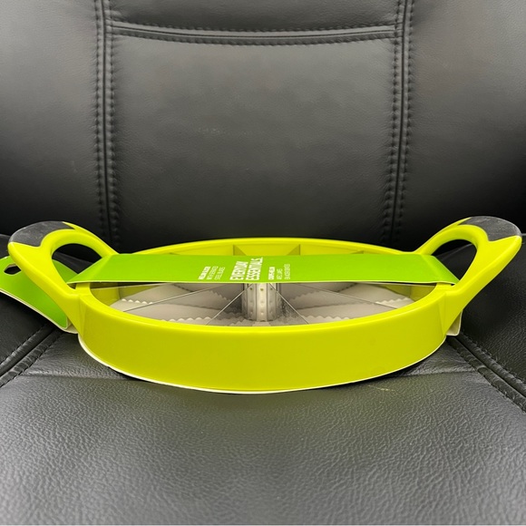 COPY - Brand New Melon Slicer With Serrated Steel Blade - Picture 2 of 4